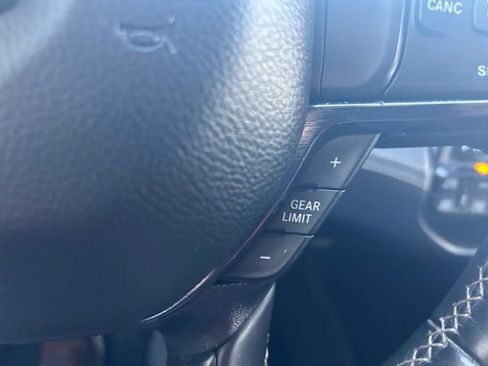 Used 2022 RAM 1500 Limited w/ Body-Colour Bumper Group image 28