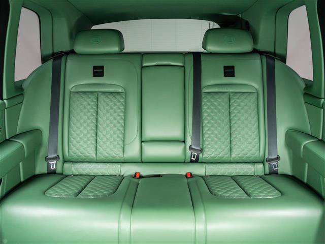 Used 2025 Rolls-Royce Cullinan AWD/4WD image 16