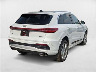 New 2025 Audi Q5 Premium Plus w/ Premium Plus video 2
