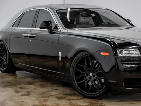 Used 2014 Rolls-Royce Ghost image 6