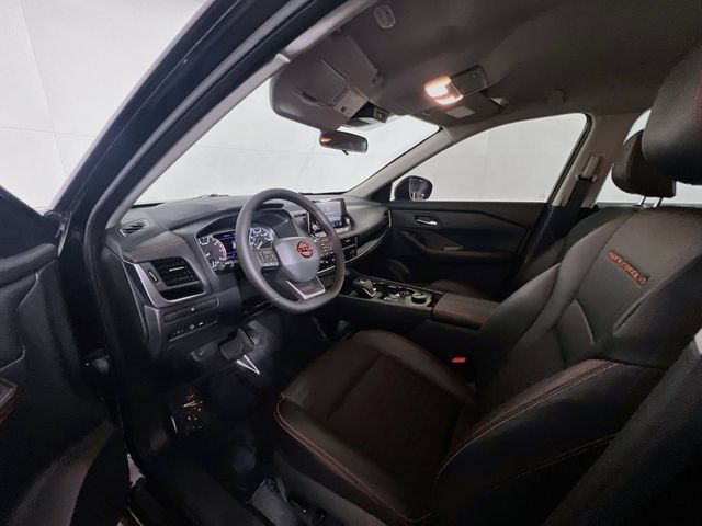Used 2026 Nissan Rogue SV AWD/4WD image 17
