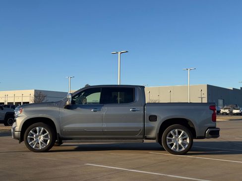 Used 2025 Chevrolet Silverado 1500 High Country w/ High Country Premium Package image 6