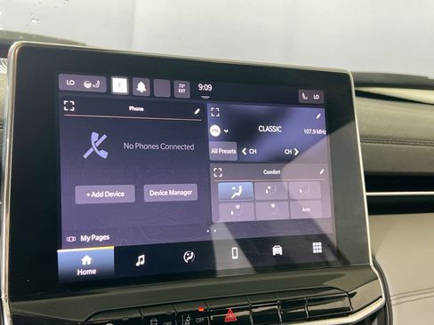 Used 2022 Jeep Compass Limited image 13