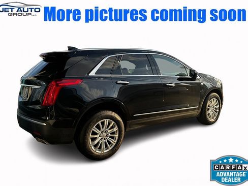 Used 2019 Cadillac XT5 AWD image 2