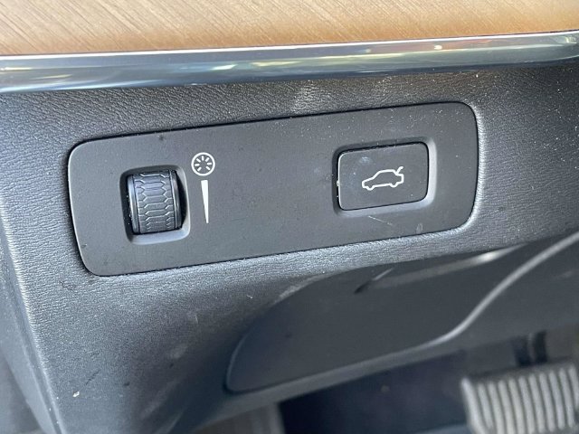 Used 2019 Volvo XC90 T6 Inscription w/ Luxury Package AWD/4WD image 19