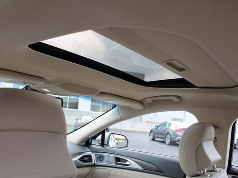 Used 2019 Lincoln MKZ Reserve w/ Reserve Plus Package AWD/4WD image 9