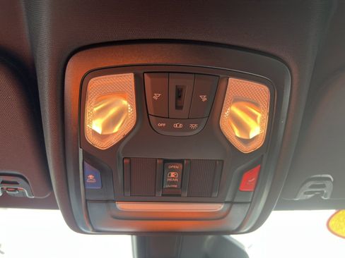 New 2026 RAM 1500 4x4 Crew Cab image 17