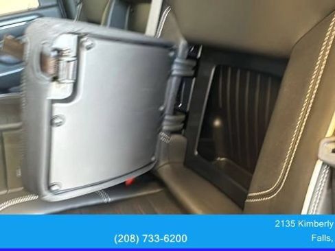 Used 2025 GMC Sierra 2500 AT4X AWD/4WD image 46
