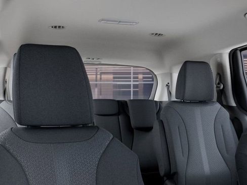 New 2026 Kia Carnival LX FWD image 28