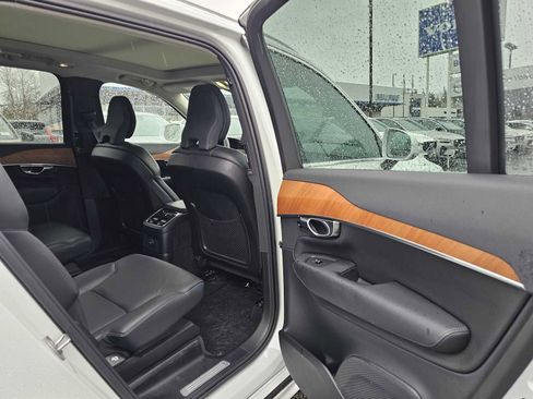 Certified 2023 Volvo XC90 T8 Plus w/ Protection Package Premier AWD/4WD image 13