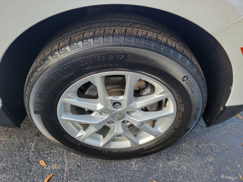 Certified 2024 Chevrolet Equinox LS w/ LS Convenience Package image 35