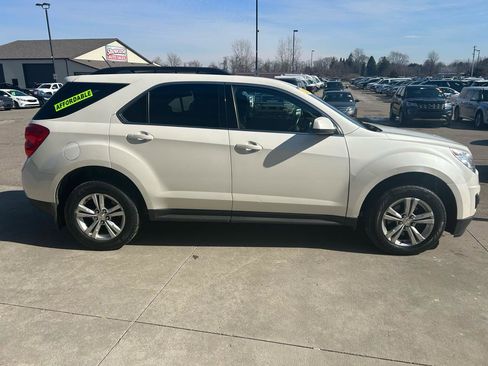 Used 2015 Chevrolet Equinox LT w/ Driver Convenience Package image 3