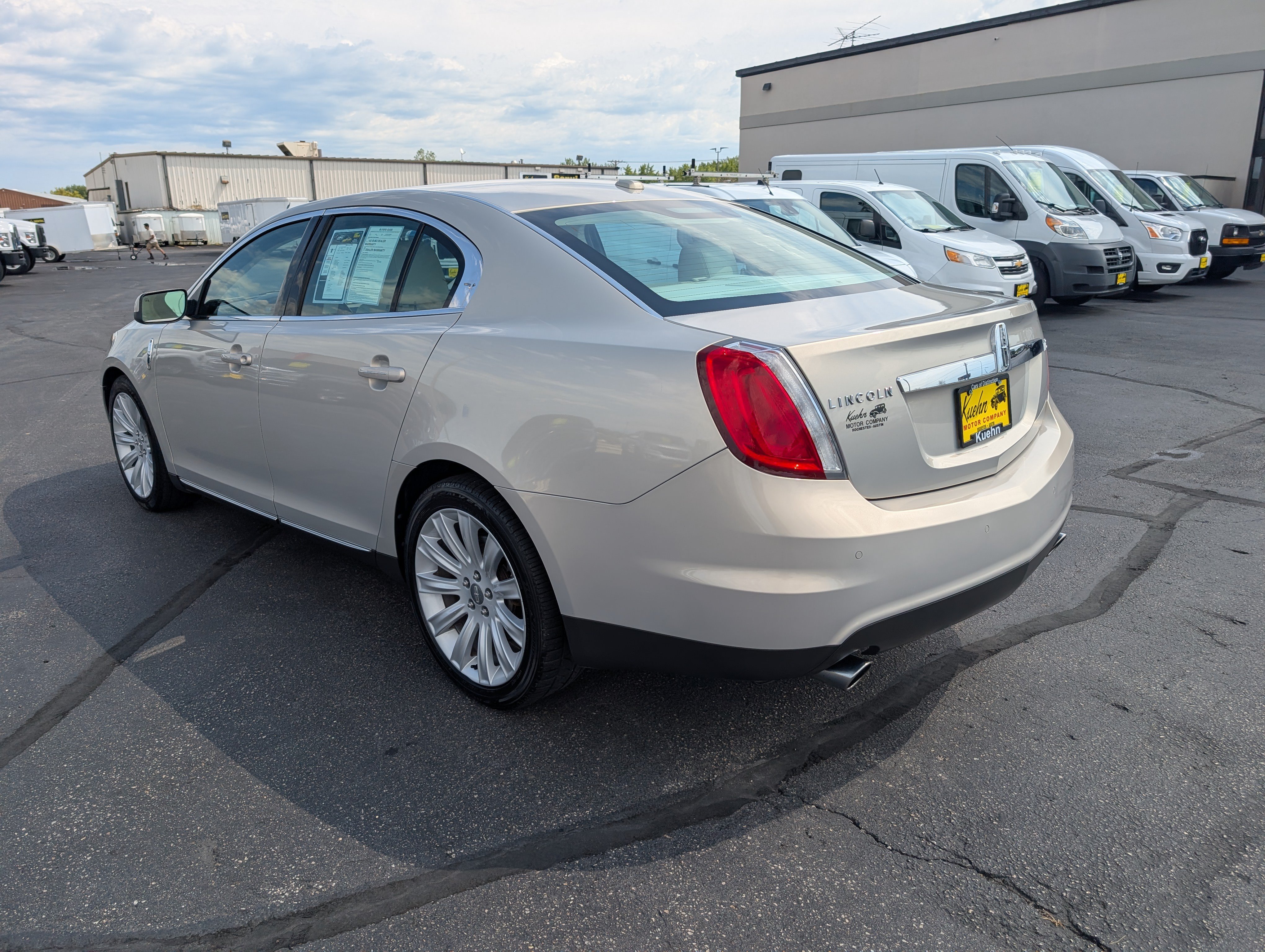 Used 2009 Lincoln MKS FWD image 6