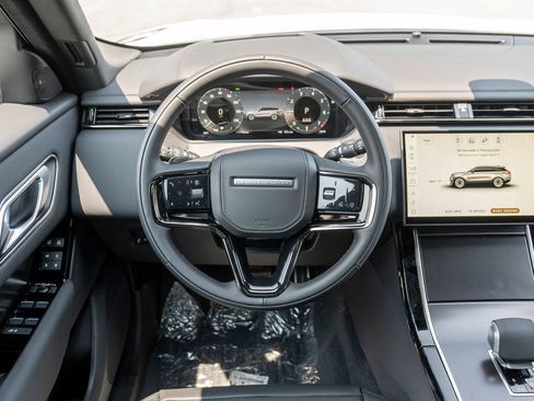 New 2026 Land Rover Range Rover Velar Dynamic SE image 12