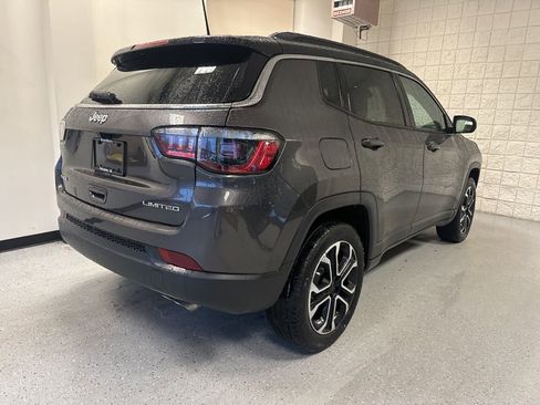 Used 2022 Jeep Compass Limited image 42