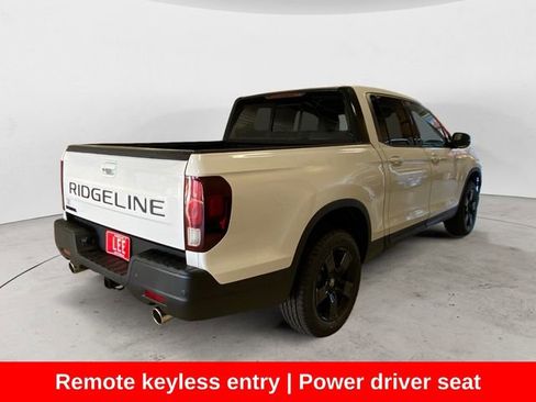 New 2026 Honda Ridgeline Black Edition image 6