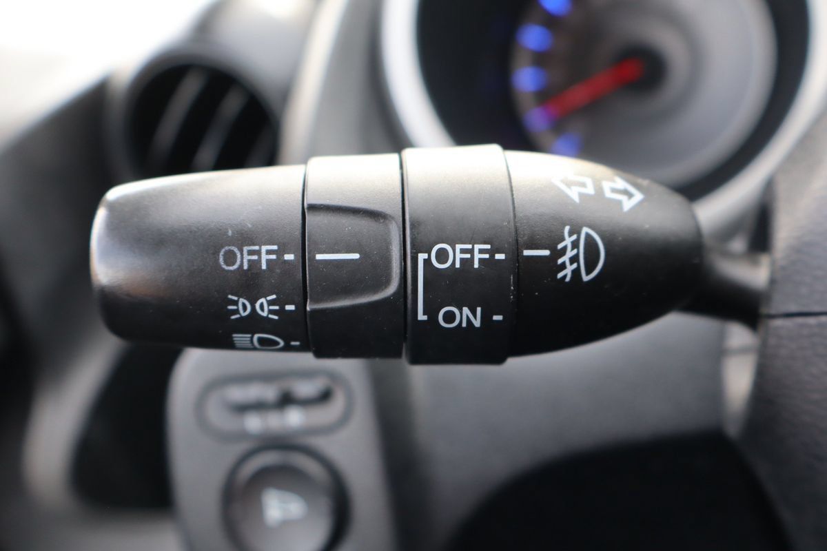 Used 2010 Honda Fit Sport image 30