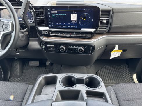 New 2023 Chevrolet Silverado 1500 LT w/ Max Trailering Package image 17