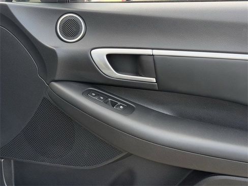 Used 2020 Hyundai Sonata SEL w/ Convenience Package image 28
