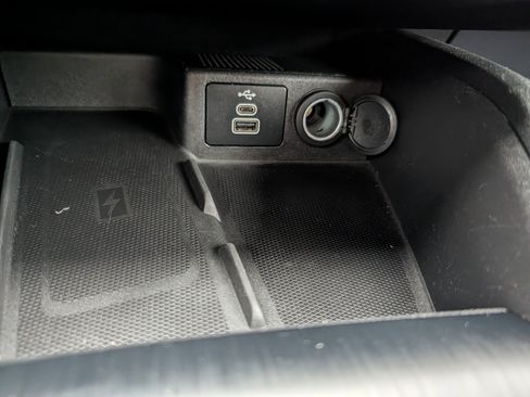 Used 2024 Ford Escape Platinum image 30