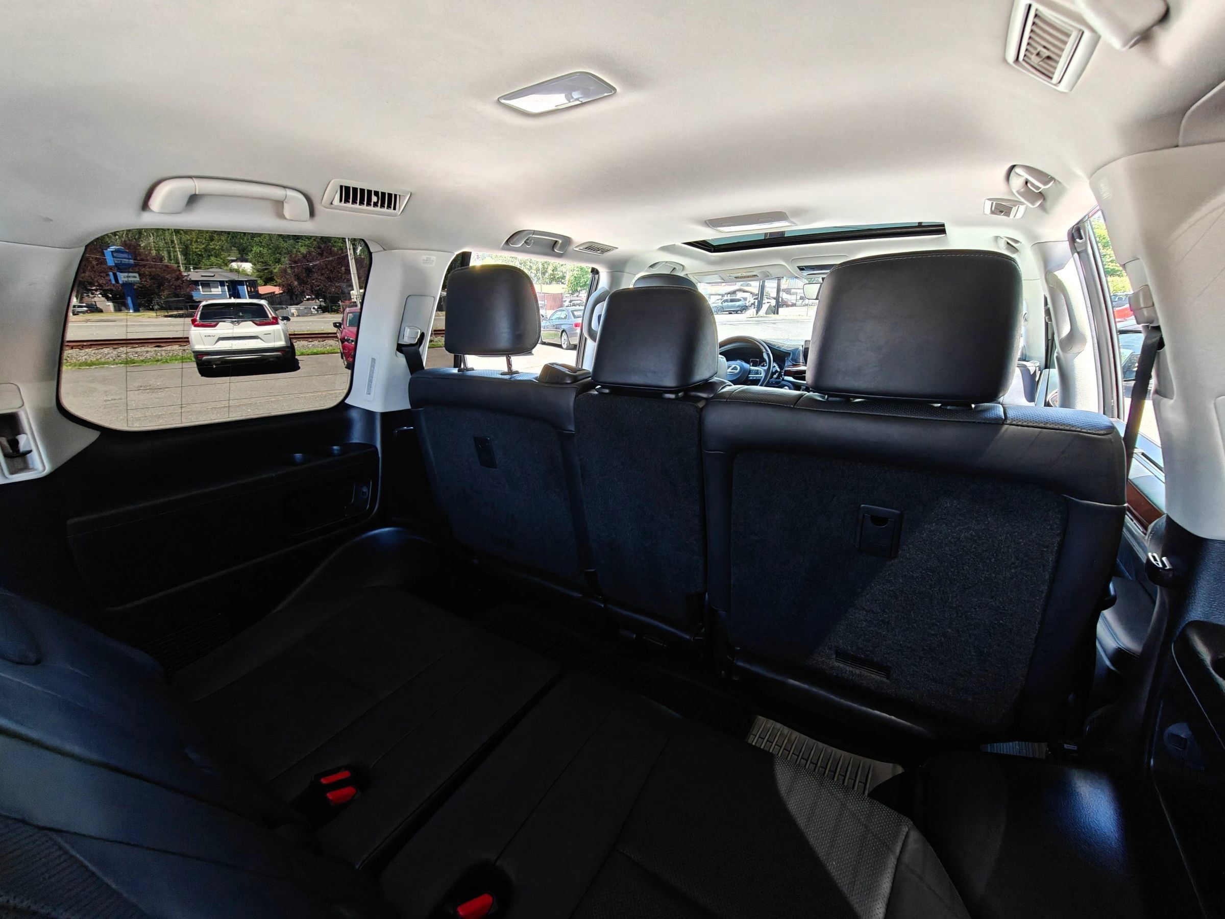 Used 2018 Lexus LX 570 4WD image 54