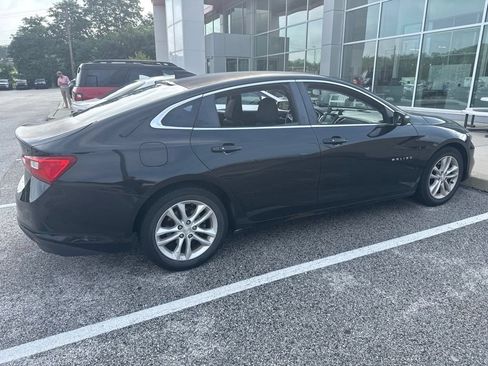 Used 2016 Chevrolet Malibu LT FWD image 2