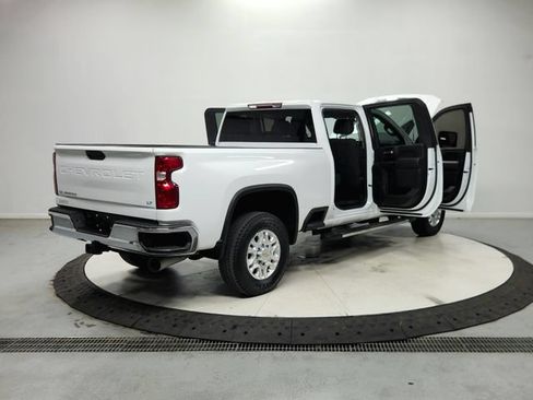 Used 2023 Chevrolet Silverado 2500 LT w/ Convenience Package AWD/4WD image 16