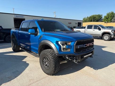 Used 2019 Ford F150 Raptor w/ Equipment Group 802A Luxury AWD/4WD image 3