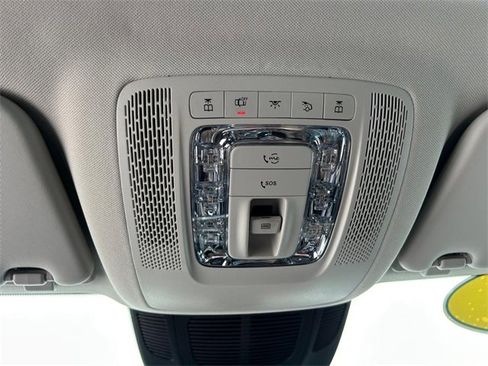 Used 2024 Mercedes-Benz GLS 450 4MATIC image 25