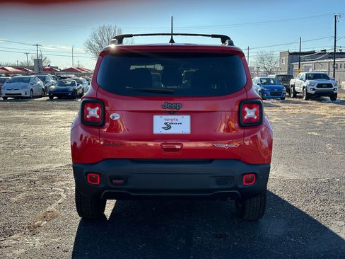 Used 2020 Jeep Renegade Trailhawk w/ Premium Leather Group image 9