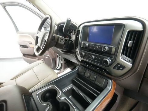 Used 2018 Chevrolet Silverado 1500 LTZ w/ Texas Edition AWD/4WD image 28