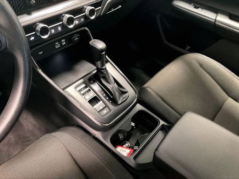 Used 2025 Honda CR-V EX image 19