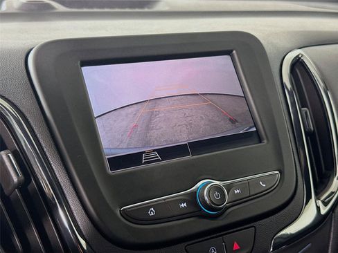 Used 2023 Chevrolet Equinox RS AWD/4WD image 14