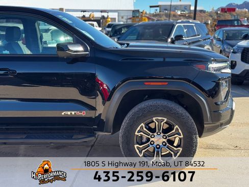Used 2023 GMC Canyon AT4 w/ AT4 Premium Package image 4