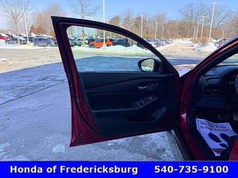 Used 2025 Honda Accord Sport image 29