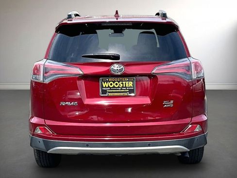 Used 2018 Toyota RAV4 XLE AWD/4WD image 6