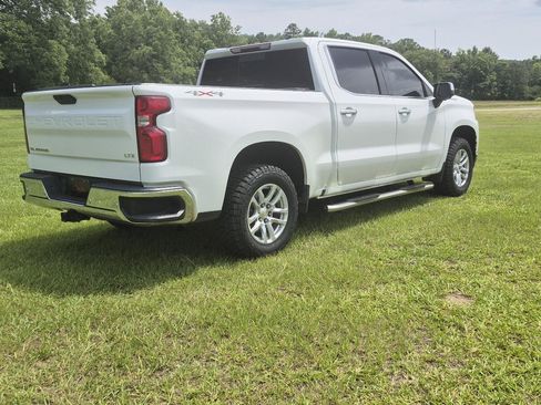 Used 2021 Chevrolet Silverado 1500 LTZ AWD/4WD image 11