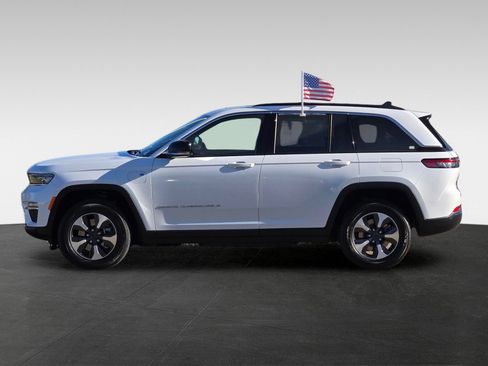 Used 2024 Jeep Grand Cherokee Limited 4xe AWD/4WD image 7