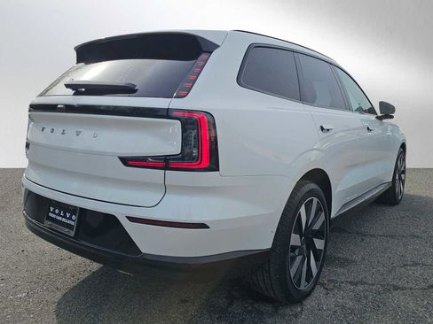 New 2026 Volvo EX90 Ultra image 3