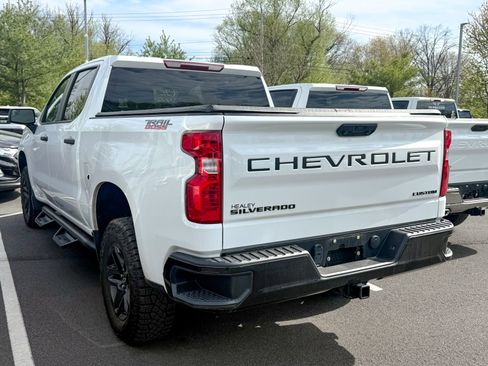 Certified 2023 Chevrolet Silverado 1500 Custom Trail Boss w/ LPO, Dark Essentials Package AWD/4WD image 4