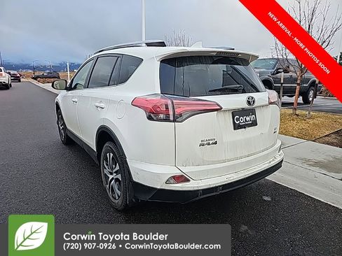 Used 2017 Toyota RAV4 LE image 5