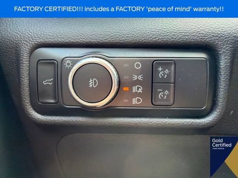 Used 2023 Ford Explorer XLT w/ Equipment Group 202A AWD/4WD image 34