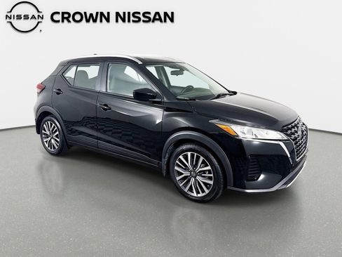 Certified 2021 Nissan Kicks SV FWD image 3