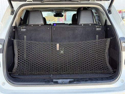 Used 2023 Toyota Highlander Limited image 37