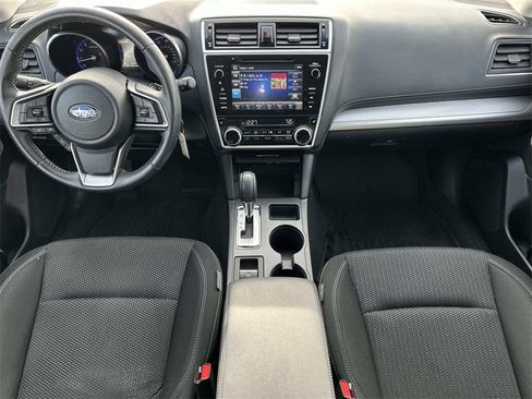 Used 2018 Subaru Outback 2.5i Premium image 13