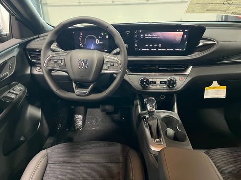 New 2025 Buick Envista Preferred w/ Convenience I Package image 10