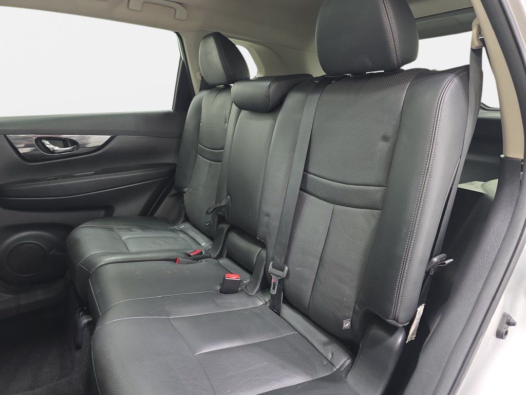 Used 2015 Nissan Rogue SL w/ SL Premium Package AWD/4WD image 13