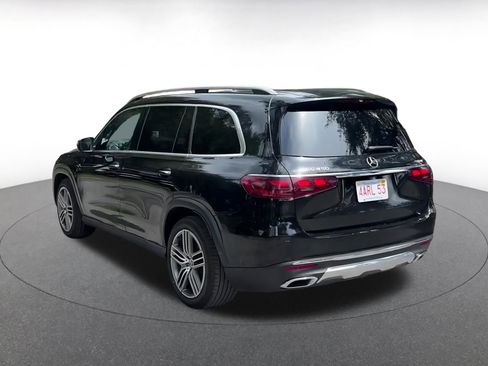 Used 2024 Mercedes-Benz GLS 450 4MATIC image 11