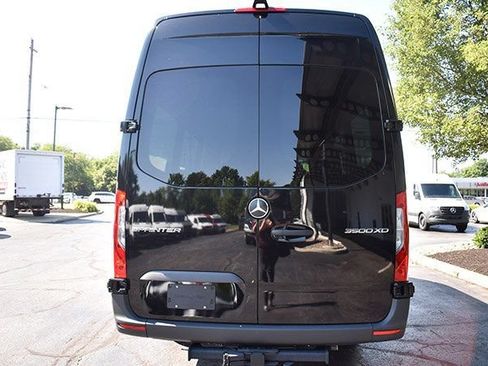 Used 2024 Mercedes-Benz Sprinter 3500 image 5