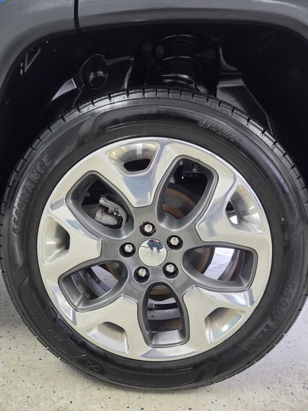 Used 2019 Jeep Compass Limited AWD/4WD image 16